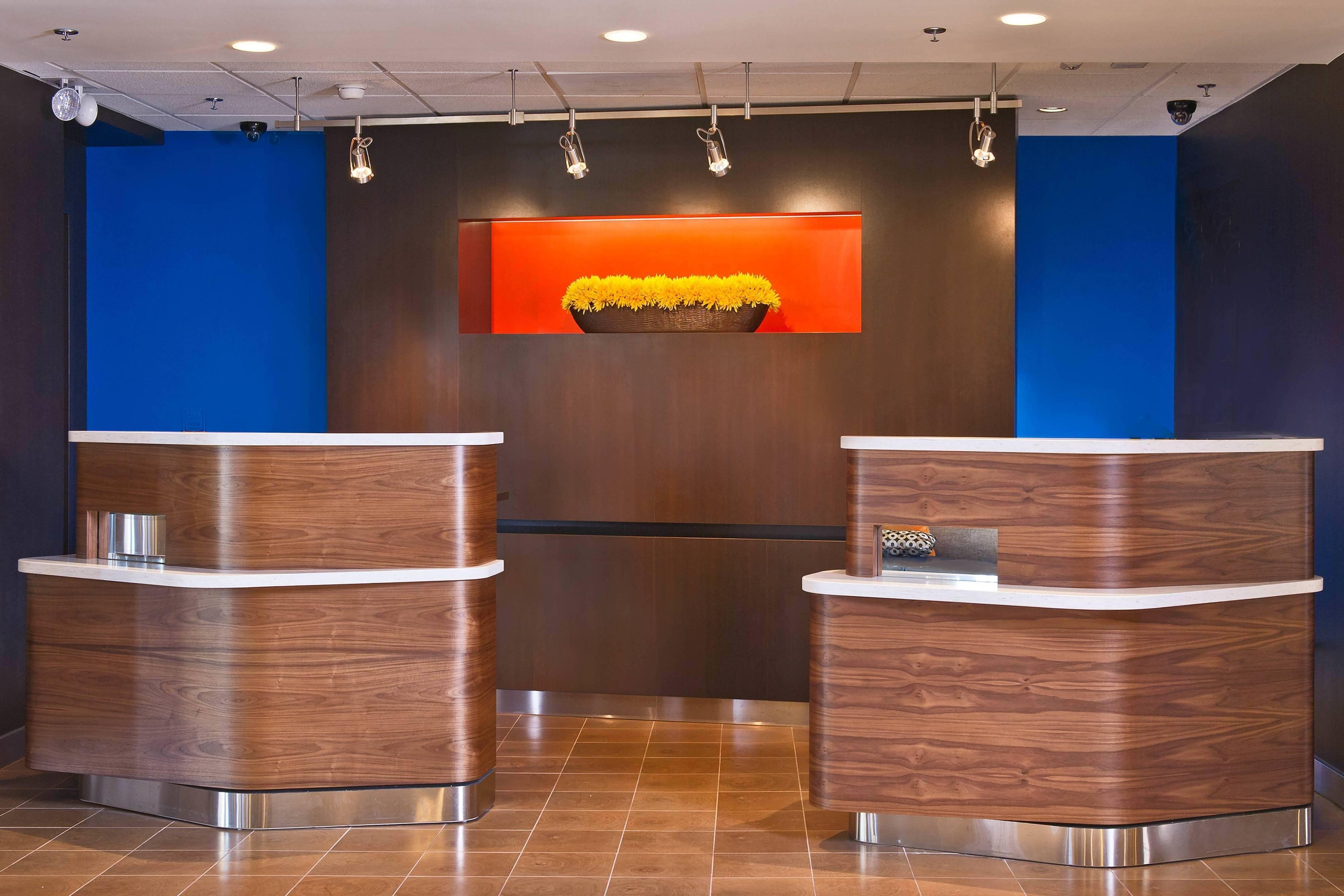 Отель Sonesta Select Philadelphia Airport Экстерьер фото