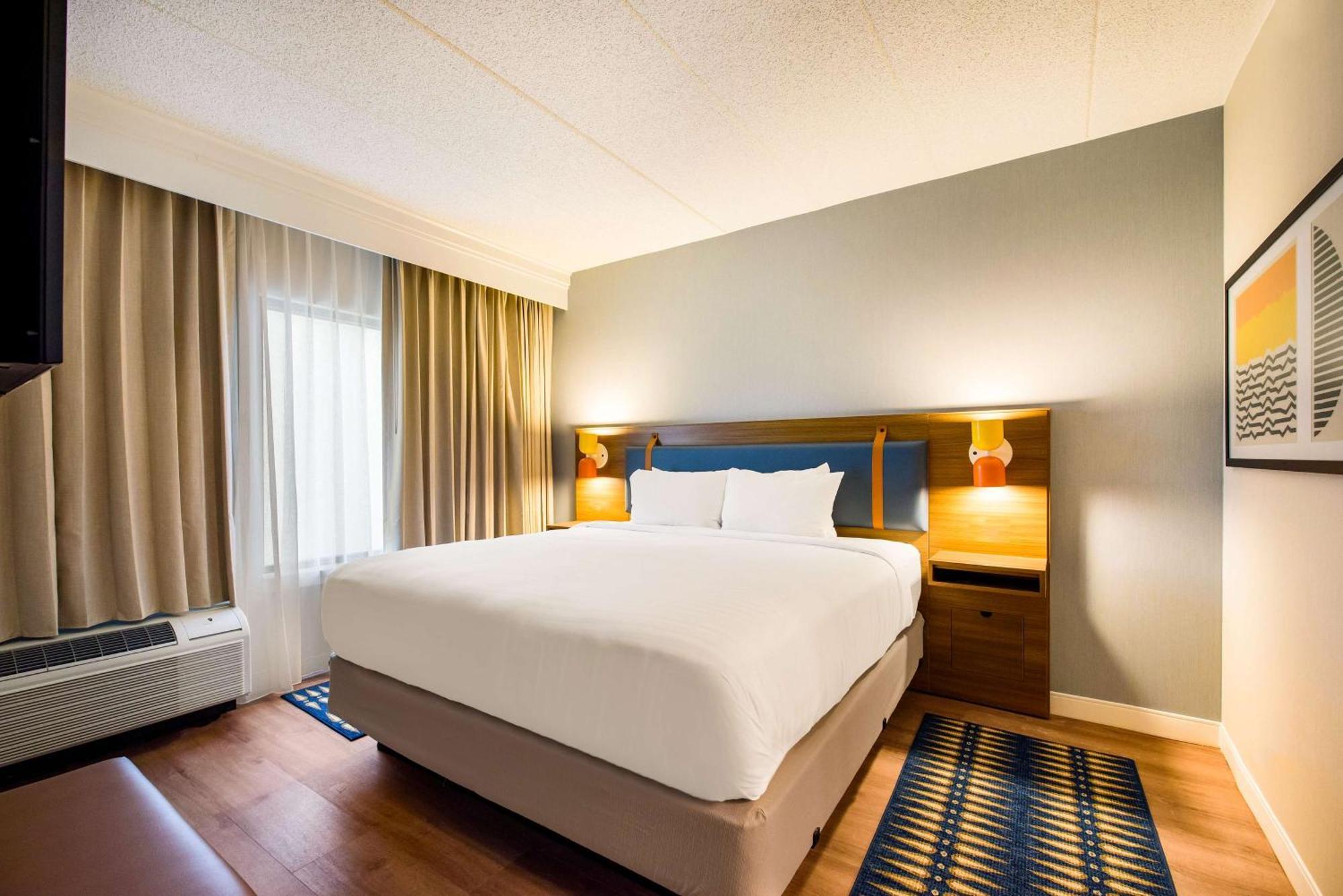 Отель Sonesta Select Philadelphia Airport Экстерьер фото