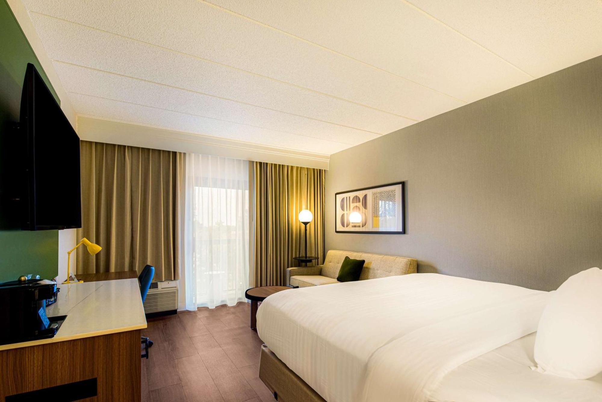 Отель Sonesta Select Philadelphia Airport Экстерьер фото